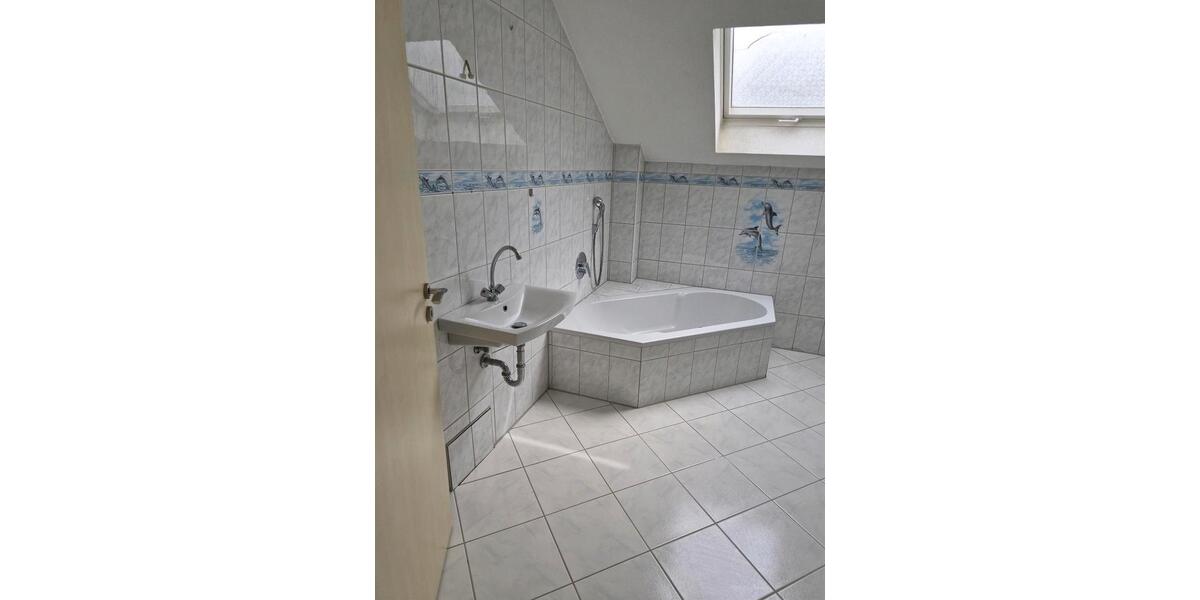 Etagenwohnung Bad Schönborn - 2 Zimmer, 100 m&sup2;, 340.000&euro; | Angebot:25921111