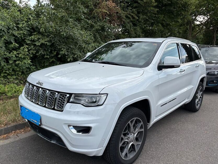 Grand Cherokee