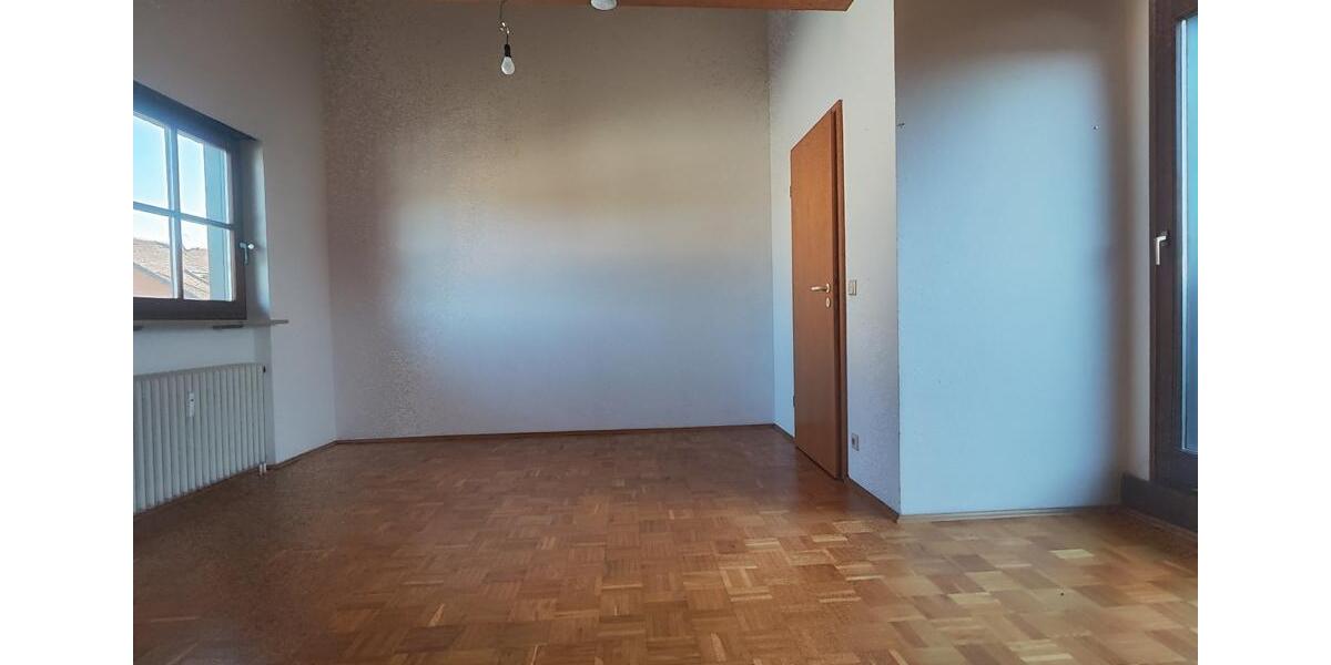 Dachgeschoßwohnung Waldbronn - 4 Zimmer, 96 m&sup2;, 331.000&euro; | Angebot:25301705