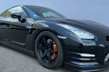 Nissan GT-R 79.980 km 80.000 € Forst 76694