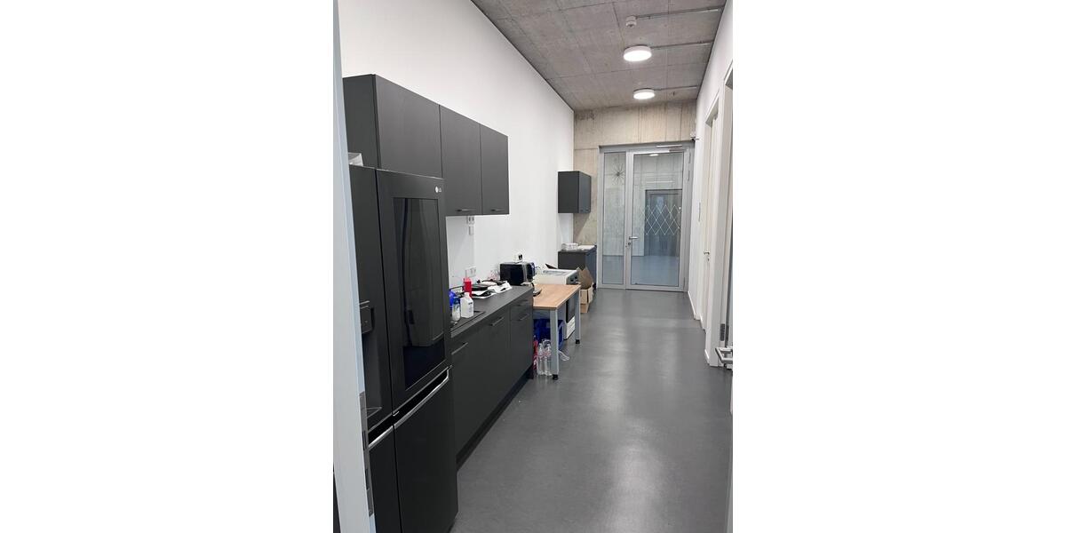 Büroplatz & Coworking Teilzeit – GamesHub im alten Schlachthof zimmer