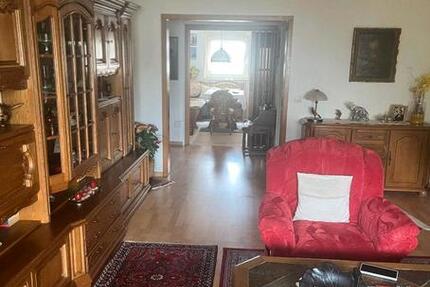 90 m2 • 3 Zimmer • Balkon • Stellplatz • Schwimmbad 3 zimmer