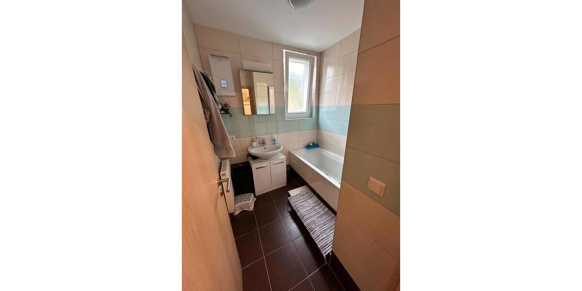 Erdgeschoßwohnung Maulbronn - 3.5 Zimmer, 92 m&sup2;, 1.050&euro; | Angebot:26525468