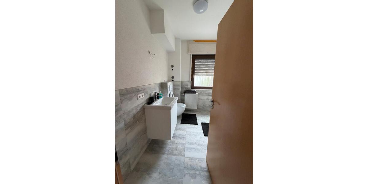 Etagenwohnung Bruchsal - 3.5 Zimmer, 85 m&sup2;, 1.250&euro; | Angebot:26415242