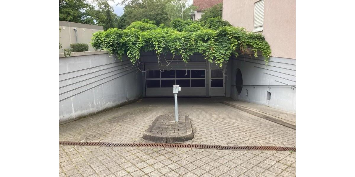 Garagen / Stellplätze Karlsruhe Daxlanden - 64&euro; | Angebot:24330056