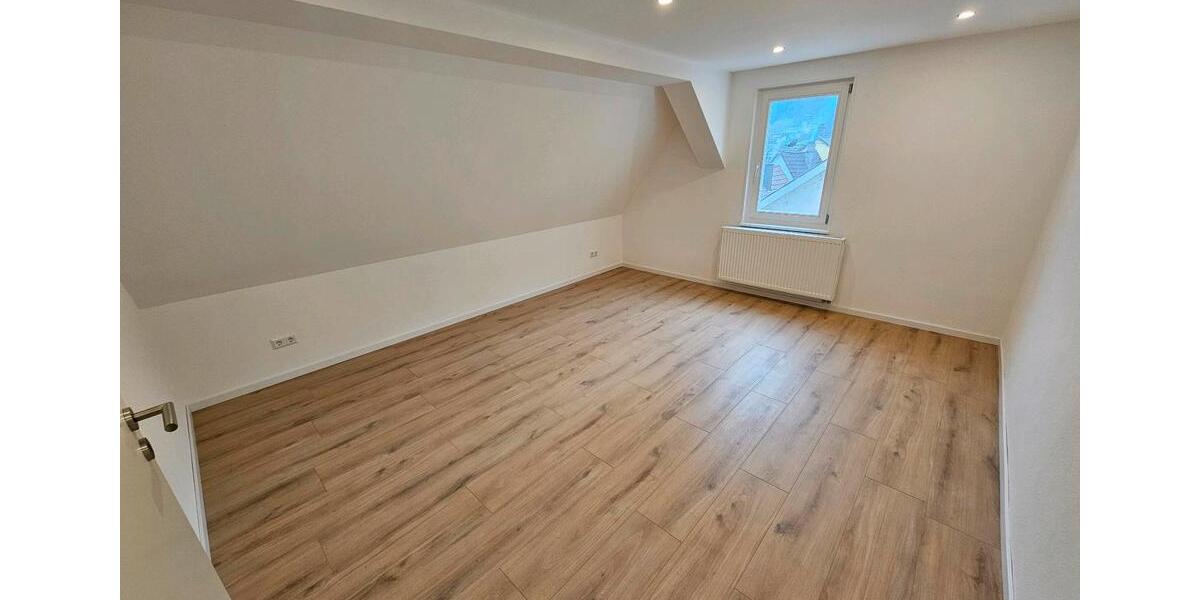 Maisonettenwohnung Pforzheim Eutingen - 5 Zimmer, 144 m&sup2;, 1.380&euro; | Angebot:26167406