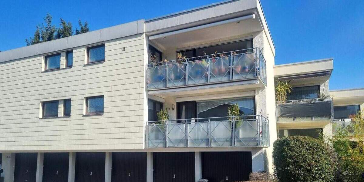 Etagenwohnung Pforzheim Südweststadt - 2 Zimmer, 90 m&sup2;, 198.000&euro; | Angebot:25473875