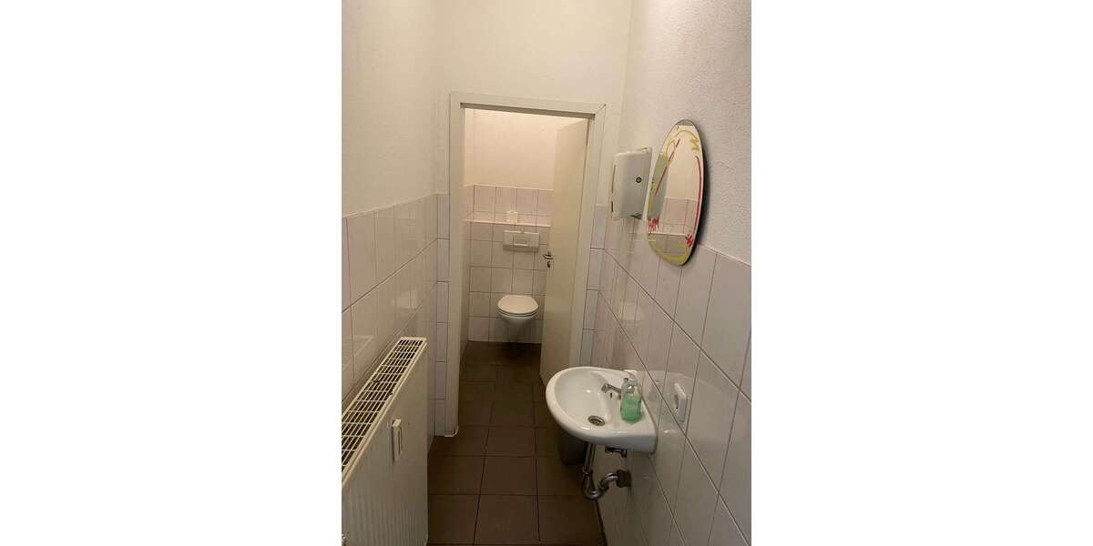 Attraktives 2-Familienhaus mit Gewerbeeinheit und Baupotenzial – Kapitalanlage mit 6,2% Rendite! - Mehrfamilienhaus, Wohnhaus Wörth am Rhein | Angebot:26548280