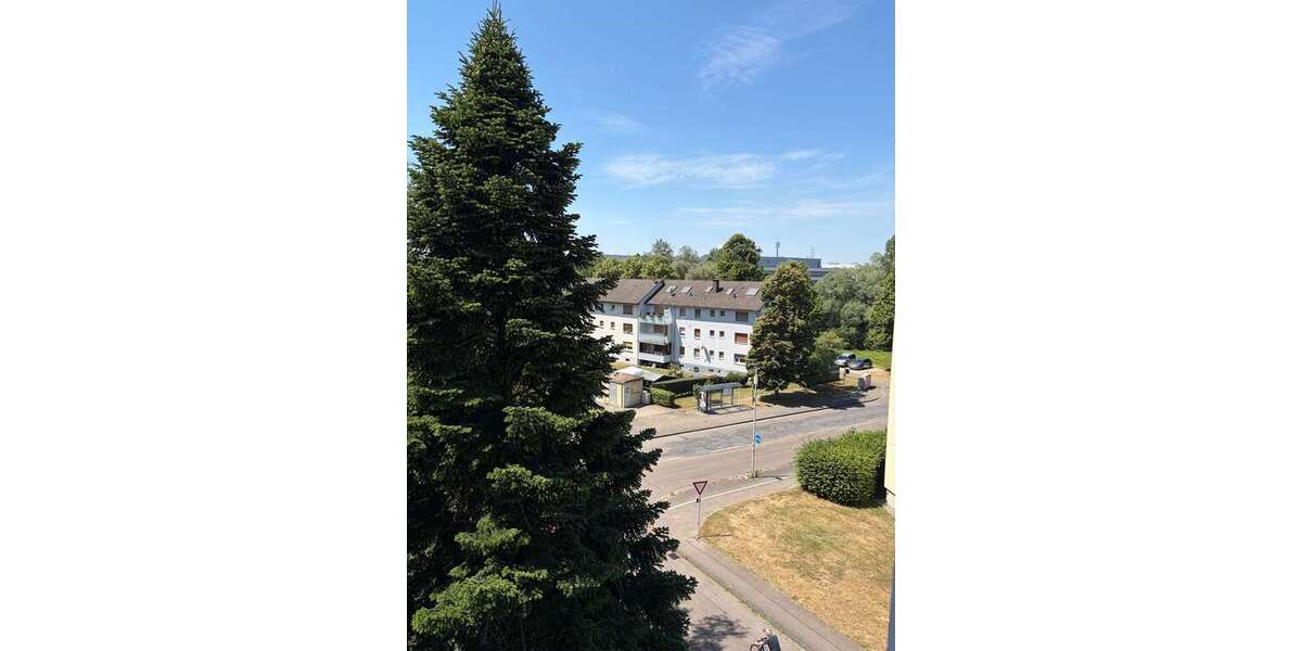 4 Zimmer, 2 Balkone & über 5 % Rendite – attraktive Wohnung nahe Mercedes-Benz - Etagenwohnung Rastatt | Angebot:27329566