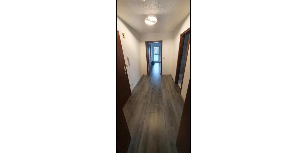 Etagenwohnung Bruchsal - 3 Zimmer, 85 m&sup2;, 1.150&euro; | Angebot:26415202