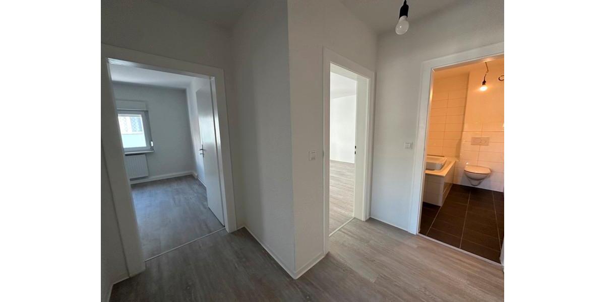 Etagenwohnung Pforzheim Weststadt - 2 Zimmer, 54 m&sup2;, 645&euro; | Angebot:24181025