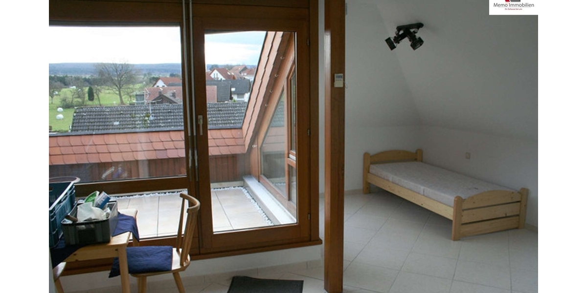 °°° MODERNE DACHGESCHOSSWOHNUNG MIT TERRASSE, TGL-BAD, EINBAUKÜCHE UND TIEFGARAGE °°° - Dachgeschoßwohnung Karlsbad | Angebot:22191116