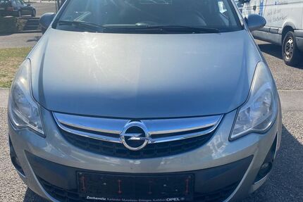 Opel Corsa 136.000 km 2.590 &euro; Ettlingen 76275
