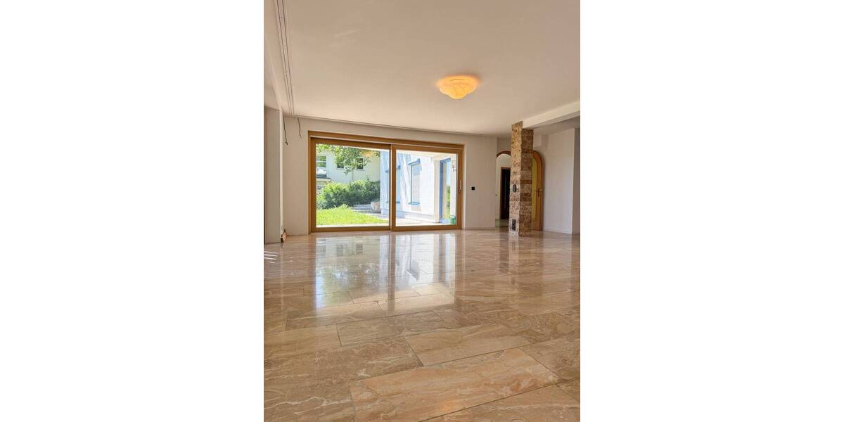 Einfamilienhaus Pforzheim Nordstadt - 8 Zimmer, 320 m&sup2;, 830.000&euro; | Angebot:26786762