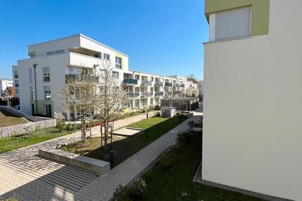 *wir schenken Ihnen den 1. Monat* - helles Penthouseapartment 4 zimmer