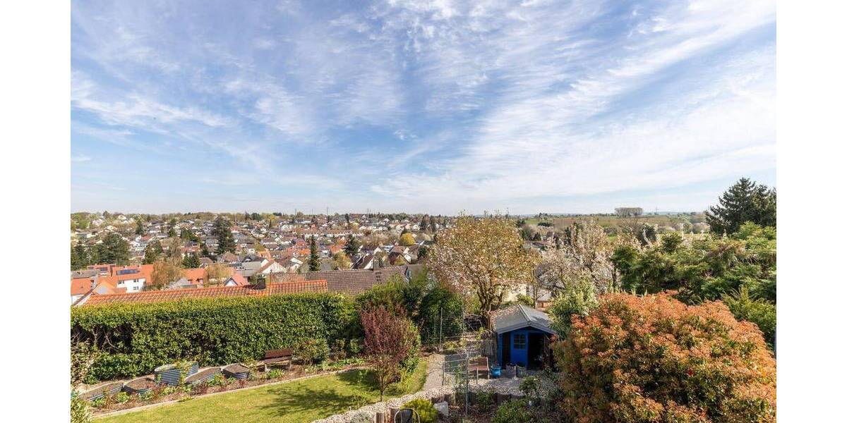 Einfamilienhaus Karlsruhe Grünwettersbach - 9 Zimmer, 352 m&sup2;, 1.480.000&euro; | Angebot:26345956