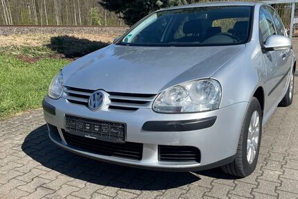 VW Golf 175.000 km 2.499 &euro; Rheinstetten 76287