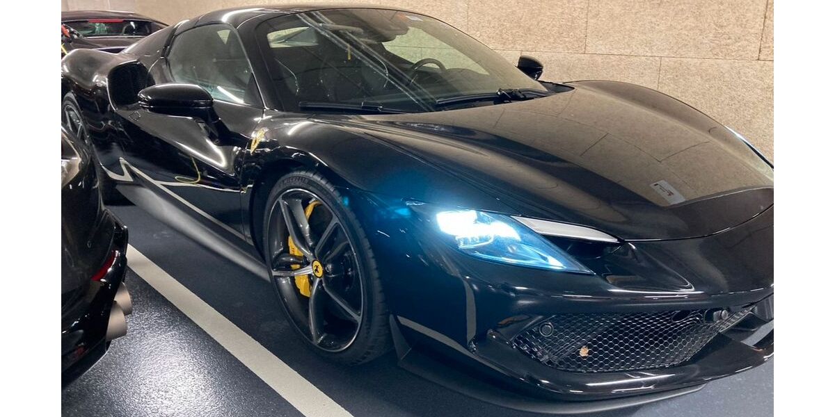 Ferrari 296 GTB 100 km 359.000 € Stutensee (Karlsruhe) 76297