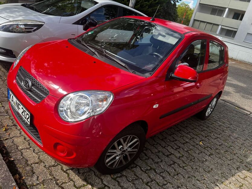 Kia Picanto 46.100 km 3.750 € Karlsruhe 76137