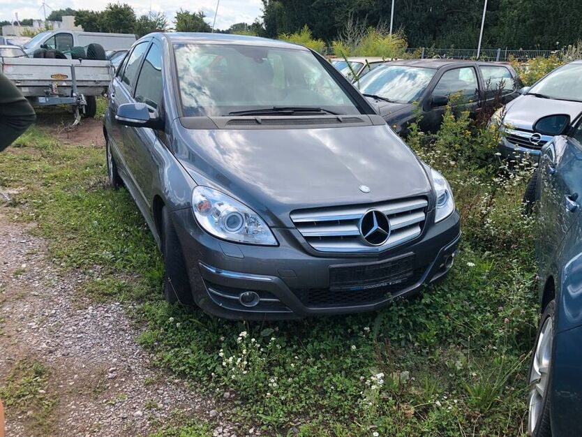 B 200