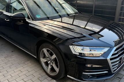 Audi A8 230.000 km 34.900 &euro; Stutensee (Karlsruhe) 76297