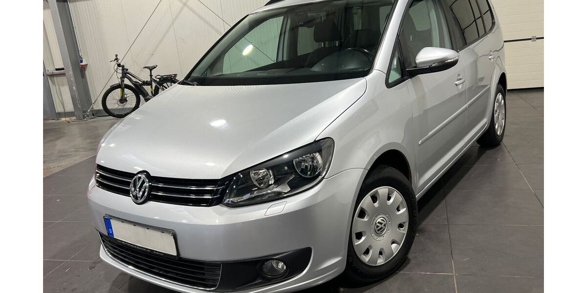 VW Touran 141.000 km 5.495 &euro; Bretten 75015