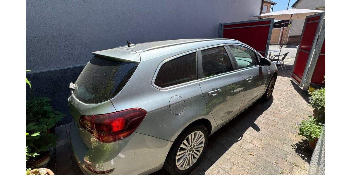 Opel Astra 215.636 km 2.999 &euro; Karlsdorf-Neuthard 76689