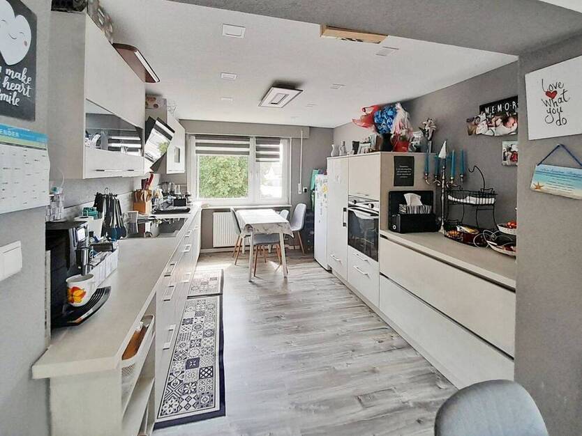 Vielseitiges, modernisiertes Zweifamilienhaus mit großem Potenzial in zentraler Lage