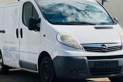 Opel Vivaro 144.000 km 4.499 € Au am Rhein 76474