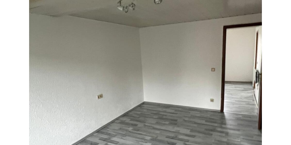 Etagenwohnung Pforzheim Nordstadt - 3 Zimmer, 65 m&sup2;, 750&euro; | Angebot:25639867