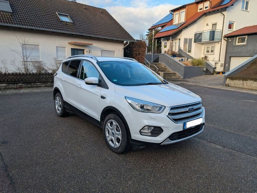 Ford Kuga 32.000 km 14.999 € Gondelsheim 75053