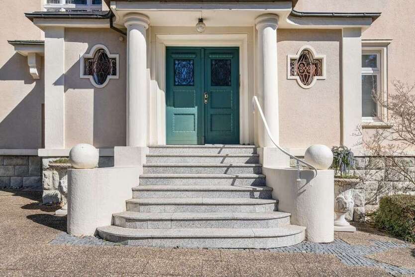 Wohnung zum Kaufen in Baden-Baden 1.455.000 € 227 m²