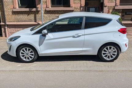 Ford Fiesta 98.000 km 9.150 &euro; Pfinztal 76327
