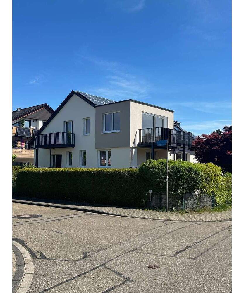 Haus zum Kaufen in Karlsruhe 1.080.000 € 260 m²