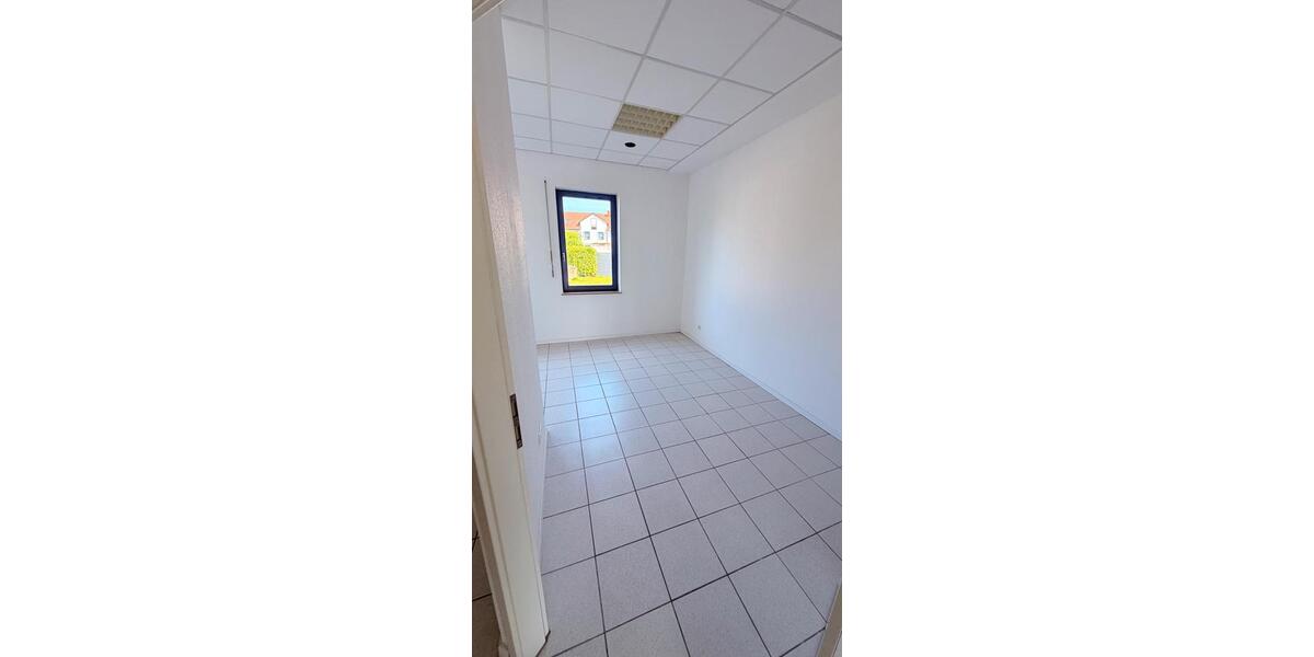 Gewerbeobjekt Pfinztal - 700&euro; | Angebot:26469995