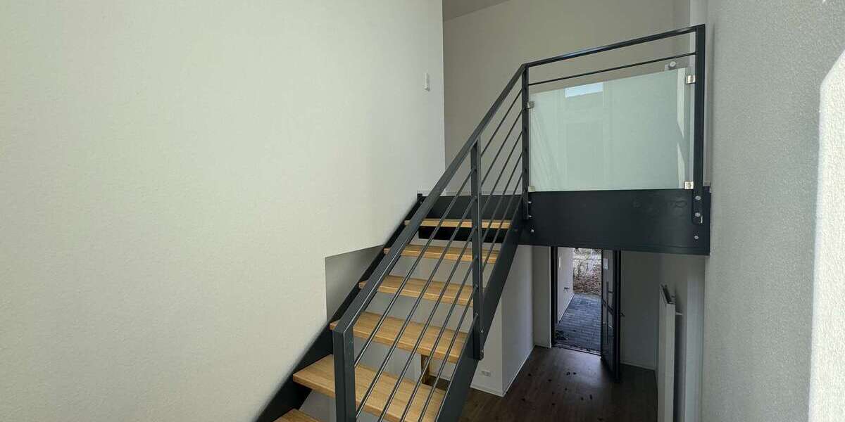 Investieren im Silberstreifen: Wohn-Gewerbeimmobilie mit Garten, Garage & Flexibilitä - Gewerbeobjekt Rheinstetten | Angebot:20367430