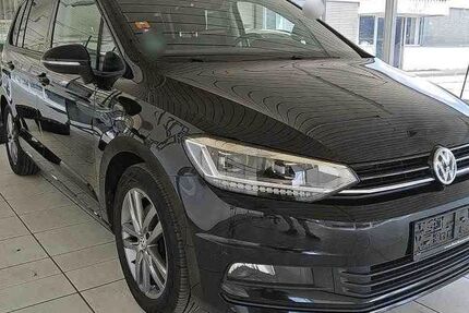 VW Touran 189.936 km 17.590 € Bretten 75015