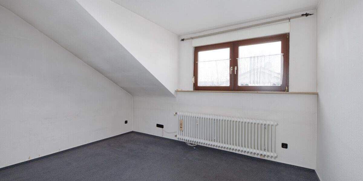 Mehrfamilienhaus, Wohnhaus Baden-Baden / Sandweier Sandweier - 8 Zimmer, 188 m&sup2;, 650.000&euro; | Angebot:25276152