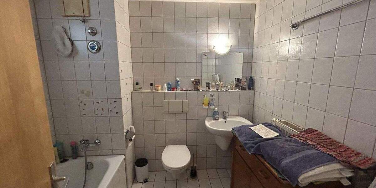Etagenwohnung Bruchsal - 3 Zimmer, 77 m&sup2;, 209.000&euro; | Angebot:25647943