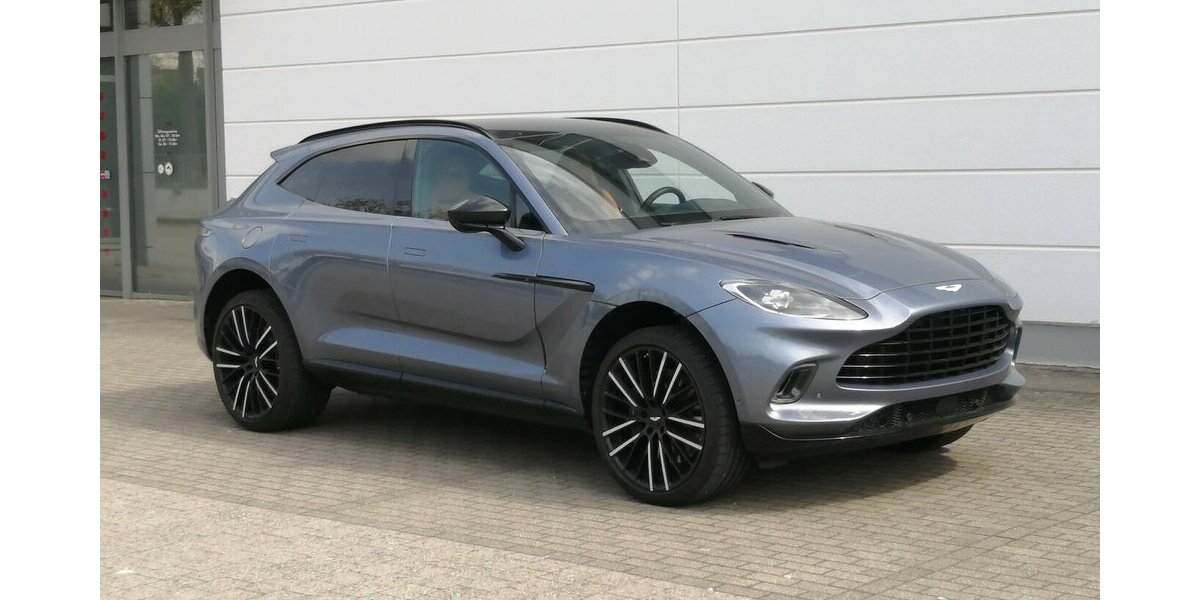 Aston Martin DBX Concours Blau Vollausstattung-6 800 KM- 6.800 km 149.998 &euro; Landau 76829