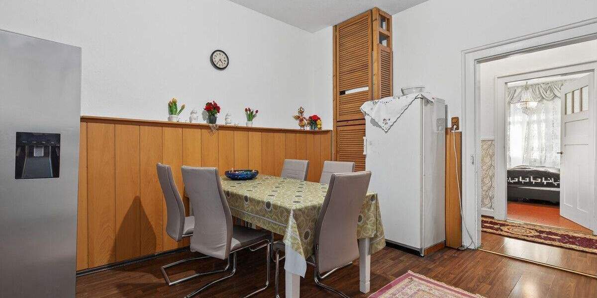 Altbau mit Charme und Potenzial in der Nordstadt! Vermietete 4-Zimmer-ETW! 4 zimmer