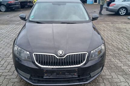 Skoda Octavia 218.000 km 8.290 &euro; Karlsruhe 76185