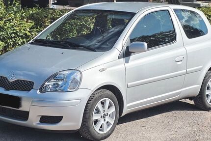 Toyota Yaris 91.000 km 5.000 &euro; Landau 76829