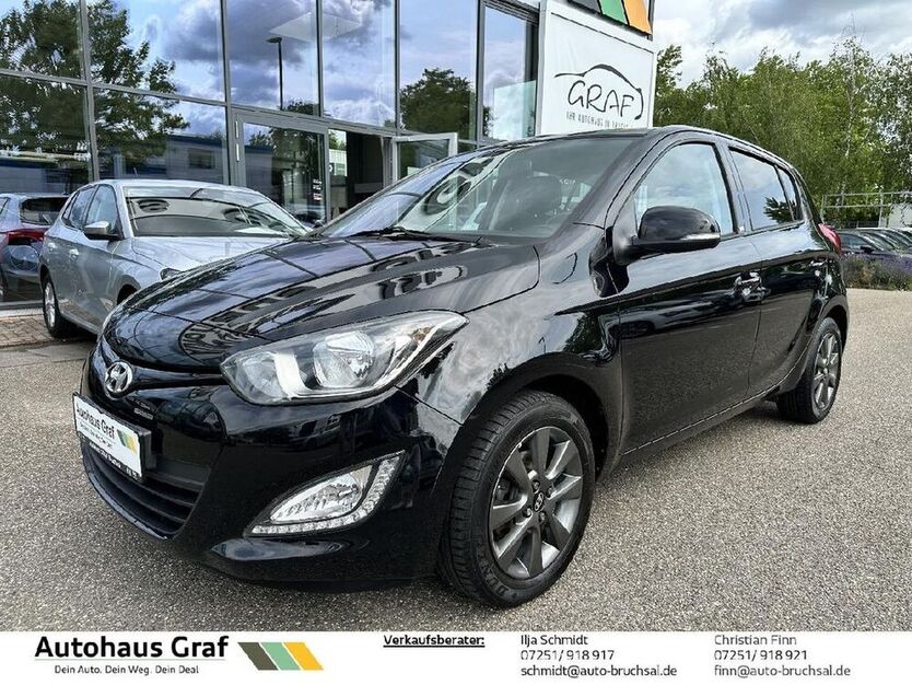 i20