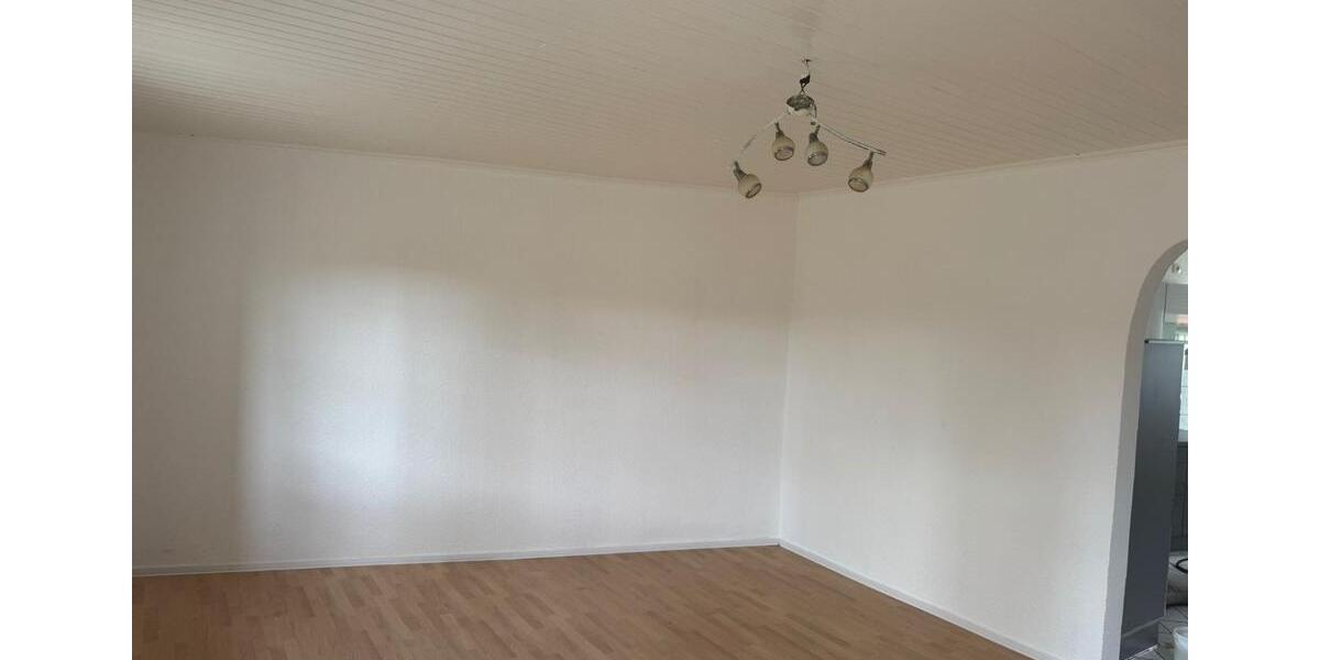 Erdgeschoßwohnung Ubstadt-Weiher Weiher - 1 Zimmer, 65 m&sup2;, 1.200&euro; | Angebot:25285042