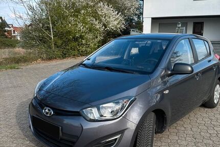 Hyundai i20 67.000 km 6.300 &euro; Karlsdorf-Neuthard 76689