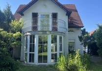 Wohnen im Doppel: Ein- und Mehrfamilienhaus auf über 1.000 m² Traumgrundstück in Rastatt-Niederbühl