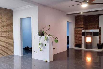 Haus Philippsburg - 7 Zimmer, 228 m&sup2;, 549.800&euro; | Angebot:25747433