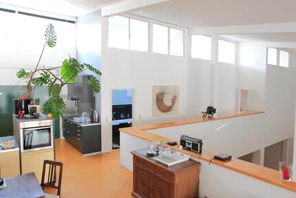 Schönes Loft mit großer Terrasse.