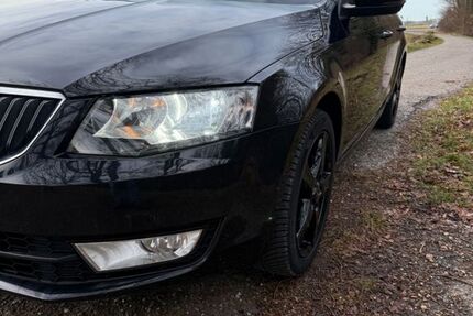 Skoda Octavia 157.000 km 8.999 &euro; Pforzheim 75181